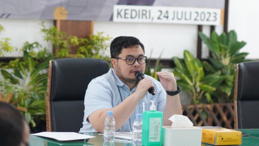 Bupati Kediri, Hanindhito Himawan Pramana