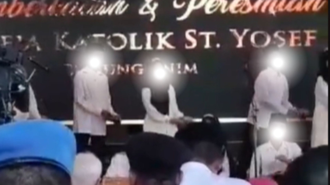 Peresmian gereja di Muara Enim diirinig musik marawis NU