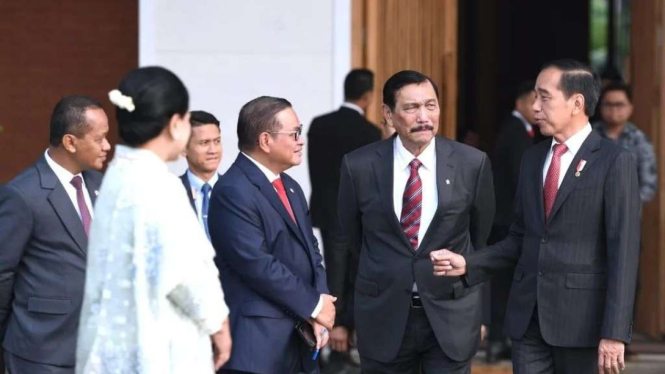 Menko Marves, Luhut Binsar Pandjaitan dan Presiden Jokowi.