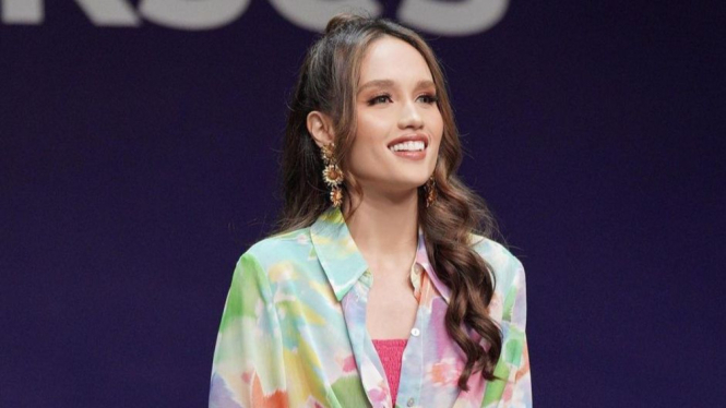 Cinta Laura