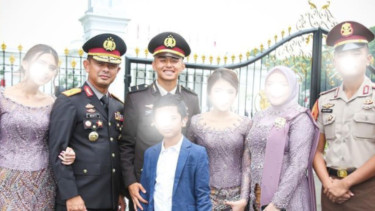 Bima Mukti dan bapaknya Brigjen Mukti Juharsa