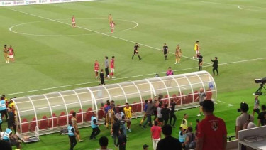 Ribut-ribut dalam duel Bali United vs Dewa United