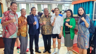 Ketum PB IKASI Agus Suparmanto dan Ketum KONI ke Pelatnas Korsel