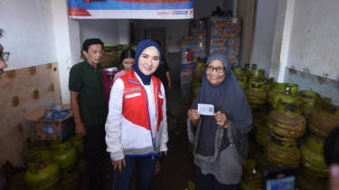 Dirut Pertamina meninjau langsung penyaluran LPG 3 kg di Palembang