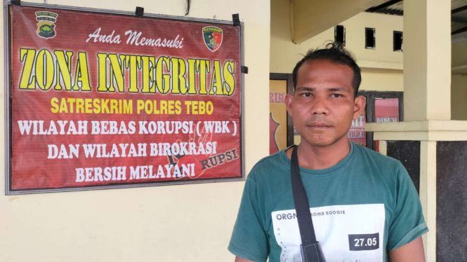 Lil Mutakim, ayah korban pemerkosaan, warga Tebo, Jambi