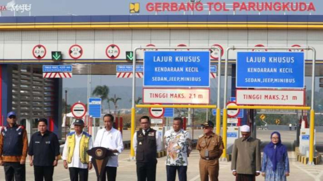 Presiden Jokowi Resmikan Tol Bocimi Seksi II
