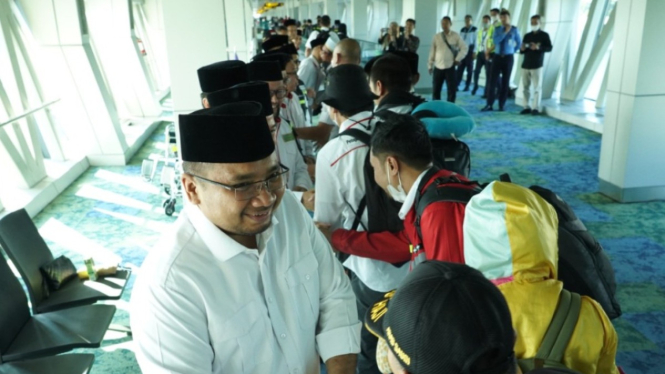 Menag Yaqut Cholil Quomas sambut kepulangan petugas haji