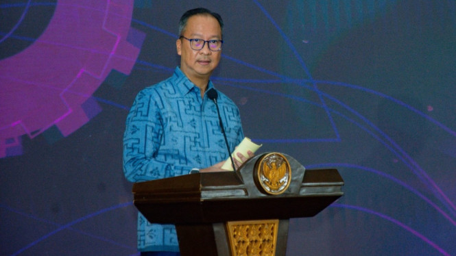 Menteri Perindustrian, Agus Gumiwang Kartasasmita