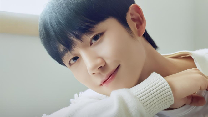 Jung Hae In sapa penggemar dalam fan meeting di Jakarta