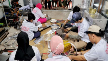 Pelatihan produk rumahan kerajinan aluminium
