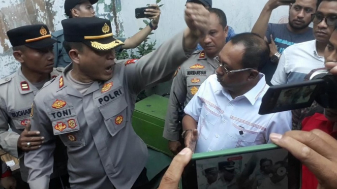 Kabagops Polrestabes Surabaya AKBP Toni bersitegang dengan Wakil Walikota Armuji