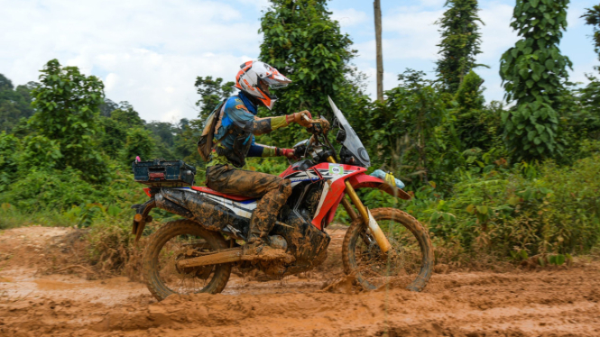 VIVA Otomotif: Ajang Rimba Raid di Malaysia.