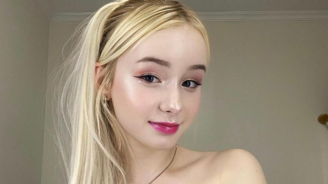 Bule Barbie.