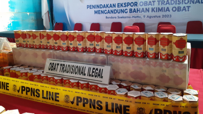 Obat tradisional ilegal.