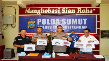 Kapolres Tapanuli Tengah, AKBP Basa Emden Banjarnahor merilis kasus perkosaan
