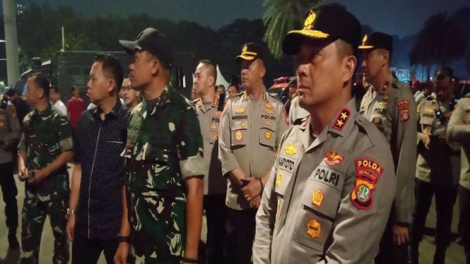 Kapolda Metro Jaya Irjen Karyoto dan Pangdam Jaya, Mayjen TNI Mohamad Hasan.