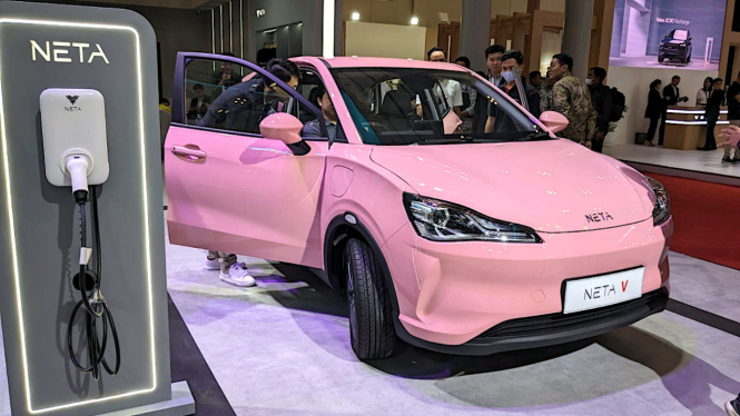 VIVA Otomotif: Neta V hadir di pameran GIIAS 2023