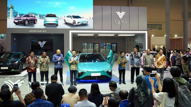 VIVA Otomotif: Neta hadir di pameran GIIAS 2023