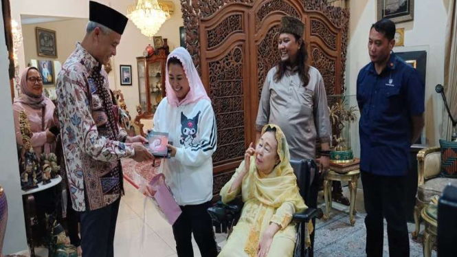 Ganjar Pranowo menemui Hj. Sinta Nuriyah Wahid