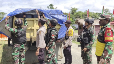 VIVA Militer: Satgas Pamtas RI-PNG Yonif 310/KK gelar sweeping di Trans Papua