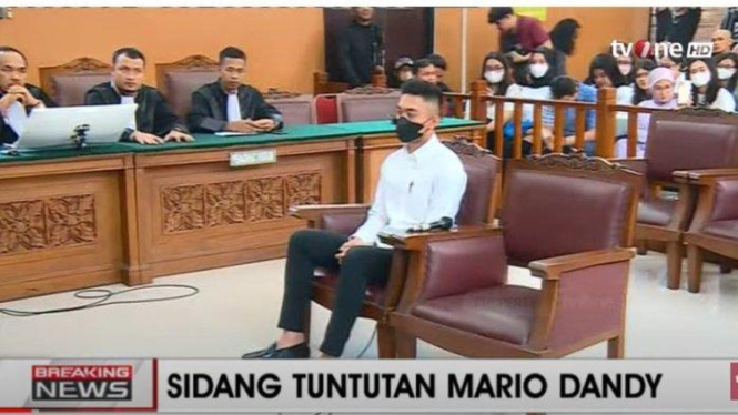 Mario Dandy dipersidangan bacaan dakwaan