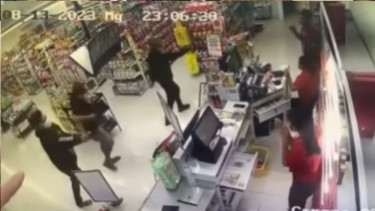 Perampok bersenjata api satroni minimarket di Cibitung, Bekasi