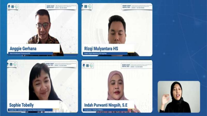 Webinar literasi digital 