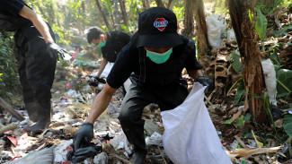 Merdeka Dari Sampah Activity Held in Bandung