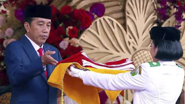 Upacara Penurunan Bendera Merah Putih di HUT Kemerdekaan RI ke-78