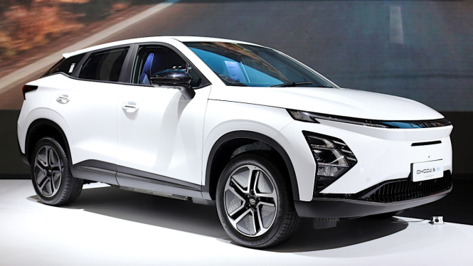 VIVA Otomotif: Chery Omoda 5 EV di pameran GIIAS 2023
