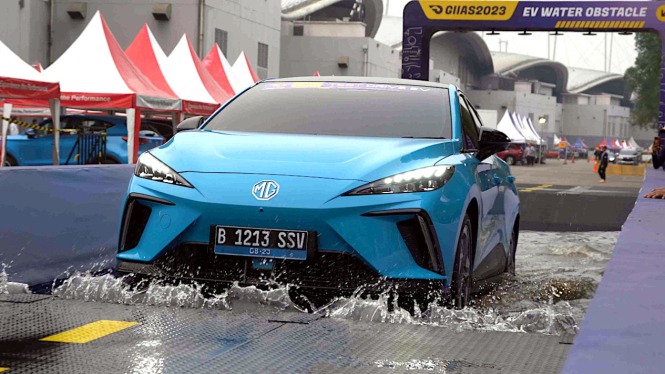 VIVA Otomotif: MG4 EV di area test drive GIIAS 2023.