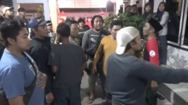 Warga Jombang gerebek pasangan kumpul kebo 
