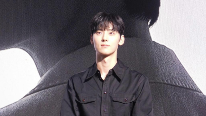 Hwang Min Hyun.