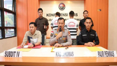Kabid Humas Polda Kepri Kombes Zahwani Pandra Arsyad (tengah)