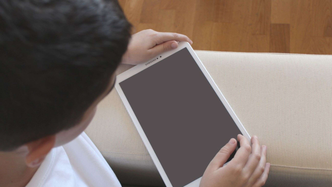 Ilustrasi main gadget
