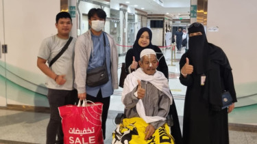 Jemaah haji yang sakit kembali ke Tanah Air