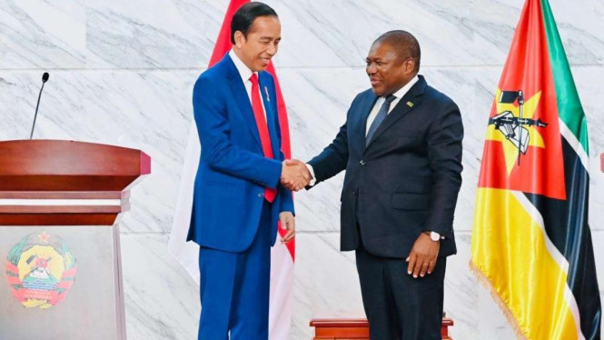 Presiden Joko Widodo dengan Presiden Mozambik Filipe Nyusi