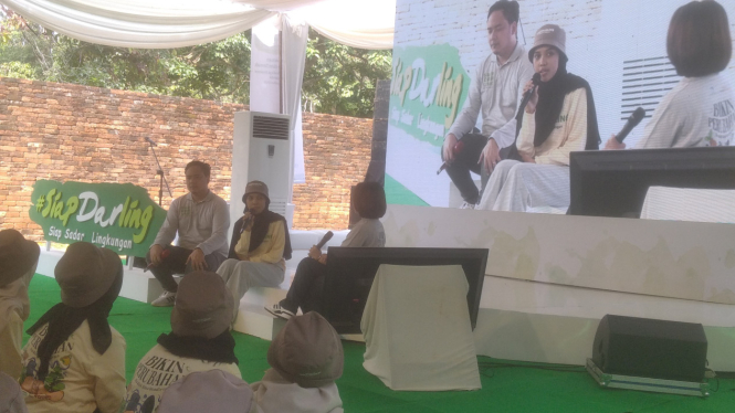 Djarum Foundation gandeng Ratusan Mahasiswa Jambi untuk tanam bibit pohon di Candi Muaro Jambi