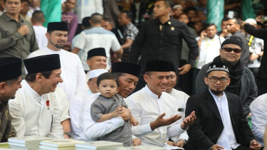 Jokowi menghadiri Haul H Haji Anif bin H Gulrang Shah, orang tua Wagub Sumut