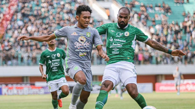 Duel PSS Sleman vs Persebaya Surabaya
