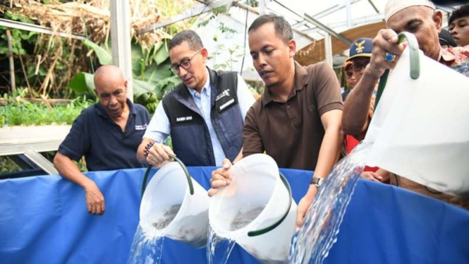 Sandiaga Uno menggelar program 'Wirausaha Praktis Juragan Lele Lalap' (Julela)