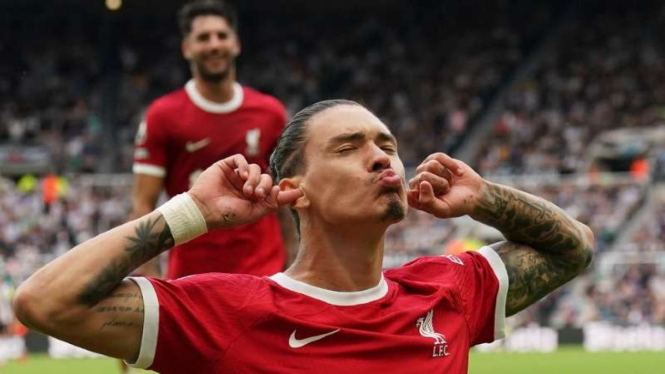 Bomber Liverpool Darwin Nunez