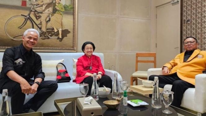 Ganjar Pranowo dan Ketum PDIP Megawati Soekarnoputri dan Ketum Hanura Oso.