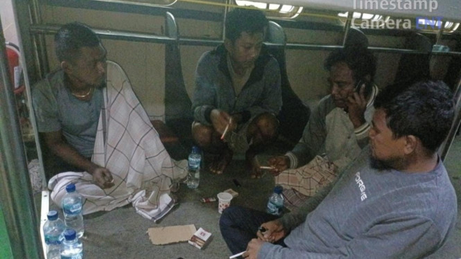 KM. Semangat Baru Bermuatan BBM Terbalik Di Perairan Puriri Timika, 2 ABK Belum Ditemukan.