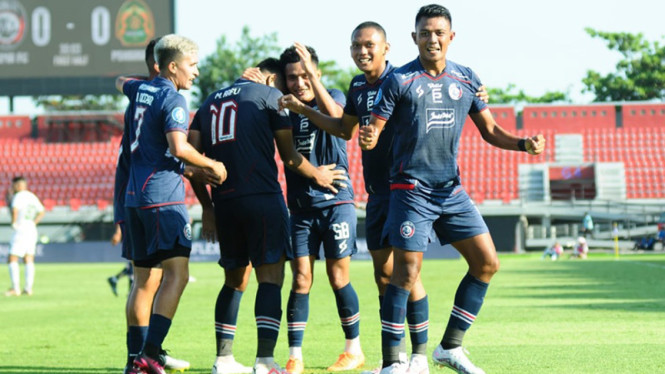 Selebrasi pemain Arema FC