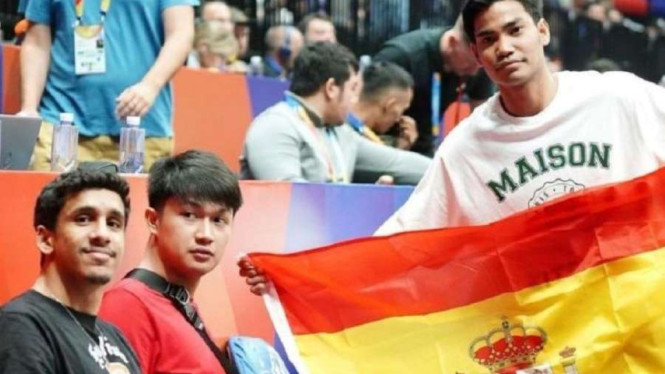  pemain RANS PIK Basketball Karl Patrick Gloria 