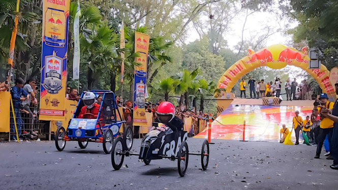 VIVA Otomotif: Lomba Kereta Peti Sabun