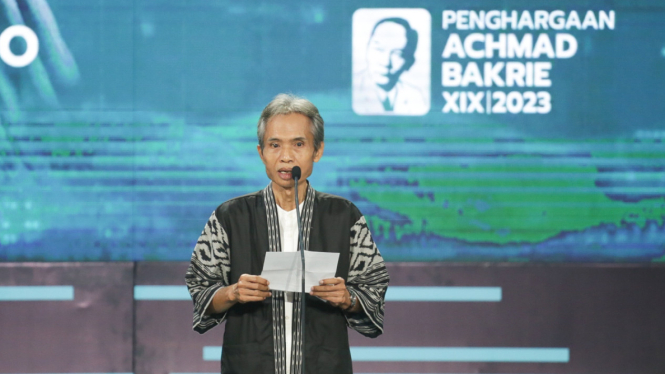 Joko Pinurbo, Penerima Penghargaan Achmad Bakrie XIX