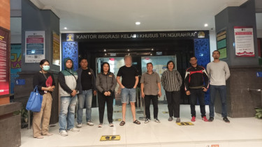 Buronan interpol asal Rusia yang diamankan di Bali.