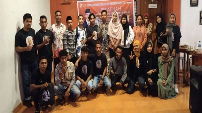 Pelatihan dasar jurnalistik dan karya ilmiah untuk milenial di Kupang NTT